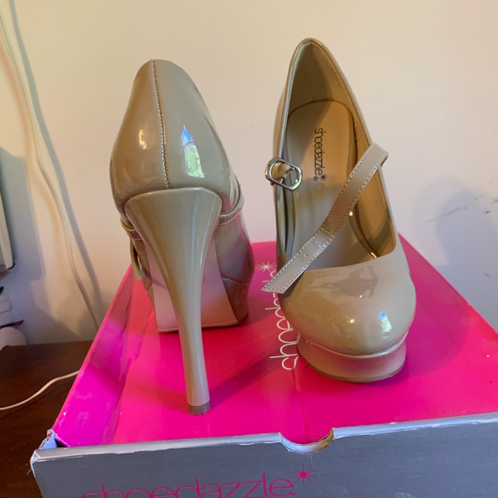 Shoedazzle ruthie heel